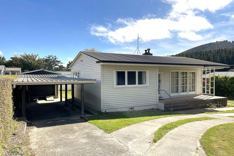 Photo of property in 3 Mill Street, Clinton, 9534