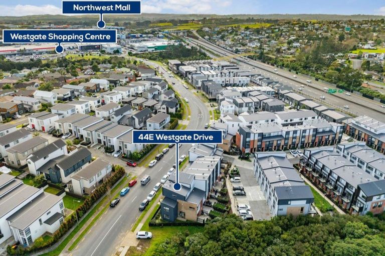 Photo of property in 44e Westgate Drive, Westgate, Auckland, 0614