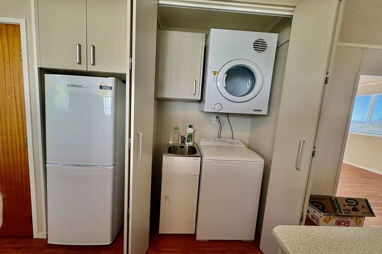 Photo of property in 1 Finchley Road, Torbay, Auckland, 0632