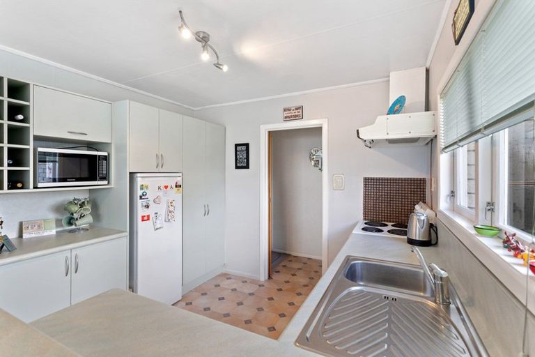 Photo of property in 14 George Place, Tokoroa, 3420