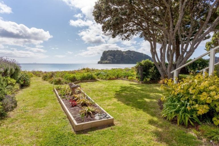 Photo of property in 126 Seaview Road, Whangamata, 3620