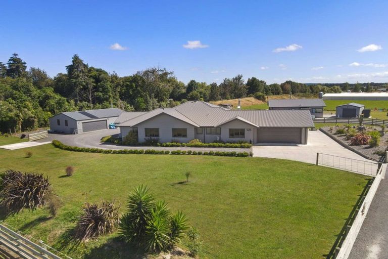 Photo of property in 126 Buller Road, Levin, 5571