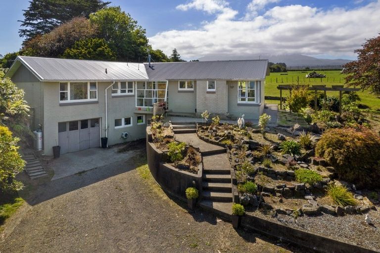 Photo of property in 1812 Opunake Road, Mahoe, Hawera, 4679