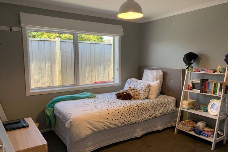 Photo of property in 7d Royal Heights, Glen Avon, New Plymouth, 4312