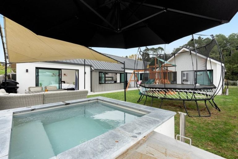 Photo of property in 287 Lakes Boulevard, Pyes Pa, Tauranga, 3112