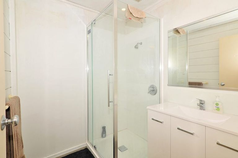 Photo of property in Te Awhina Apartments, 17/22 Sussex Street, Mount Cook, Wellington, 6021