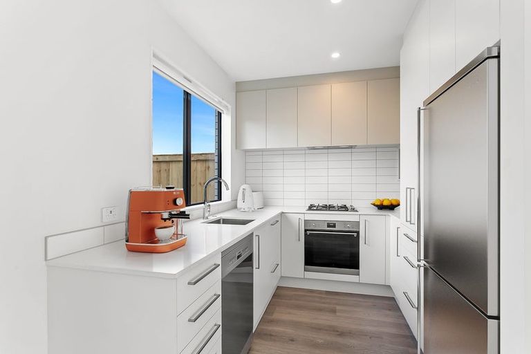 Photo of property in 43 Adlam Lane, Takanini, 2112