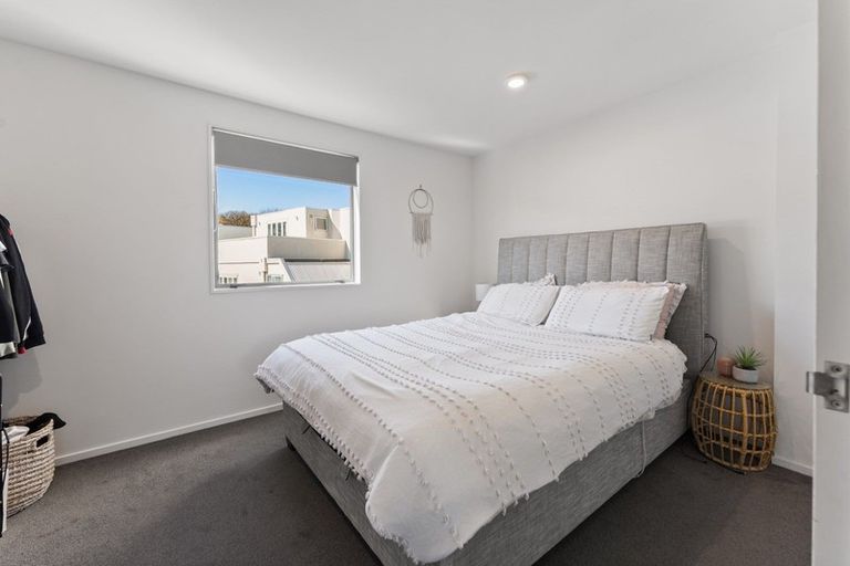 Photo of property in 2/86 Brockworth Place, Riccarton, Christchurch, 8011