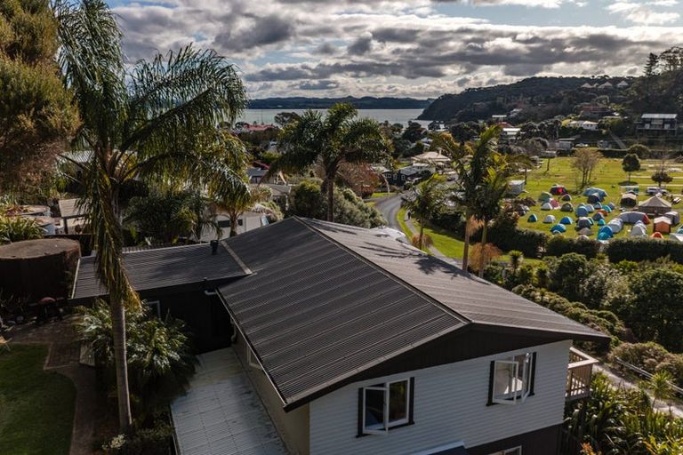 Photo of property in 13 Long Beach Road, Russell, 0202