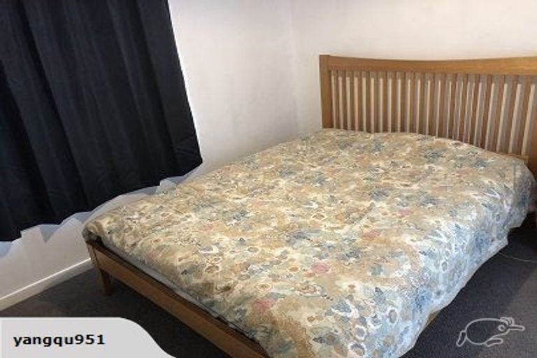 Photo of property in 39 Churchill Road, Murrays Bay, Auckland, 0630