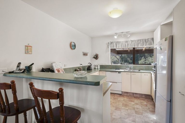 Photo of property in 20 Frimley Terrace, Waikanae Beach, Waikanae, 5036