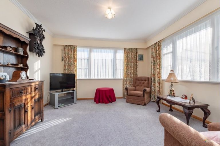 Photo of property in 1/33 King Street, Ebdentown, Upper Hutt, 5018