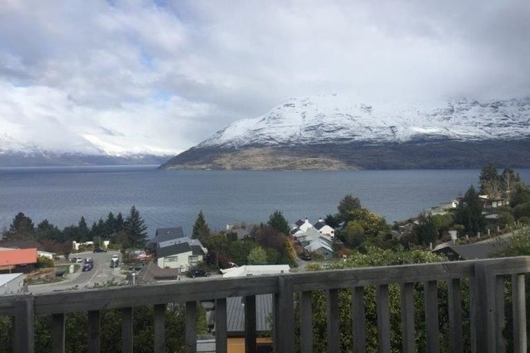 Photo of property in 3b Strawberry Lane, Fernhill, Queenstown, 9300