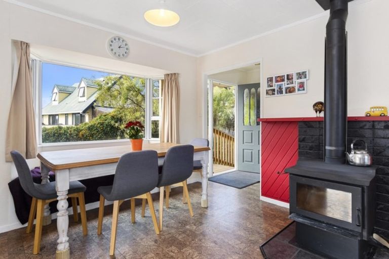 Photo of property in 10 Victory Street, Welcome Bay, Tauranga, 3112