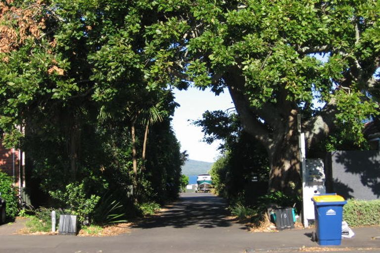 Photo of property in 225 Hurstmere Road, Takapuna, Auckland, 0622