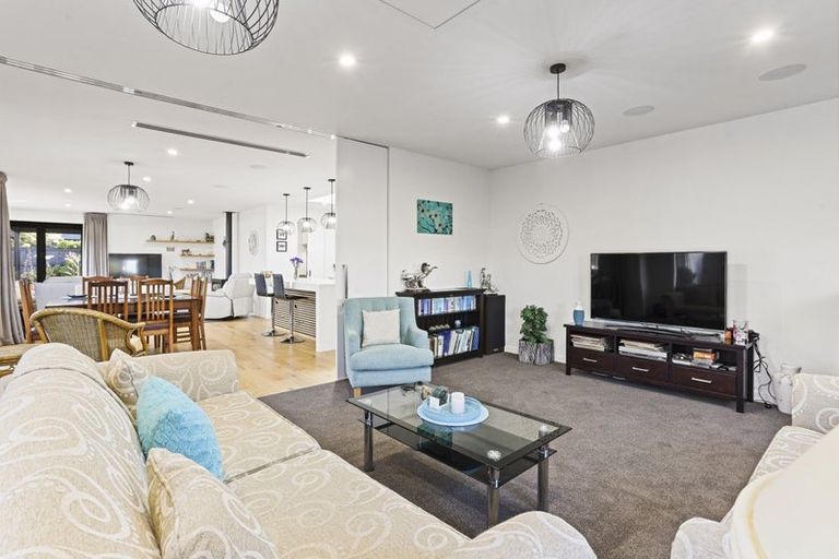 Photo of property in 12 Sloan Avenue, Rangiora, 7400
