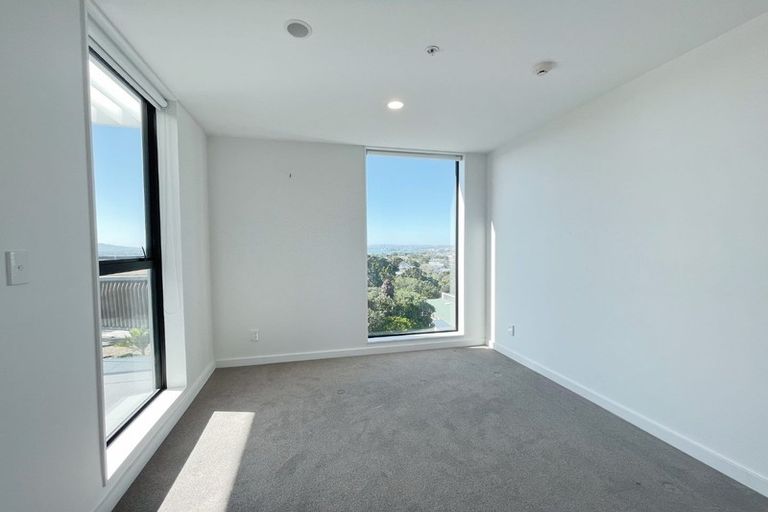Photo of property in 401/19 Rawene Road, Birkenhead, Auckland, 0626