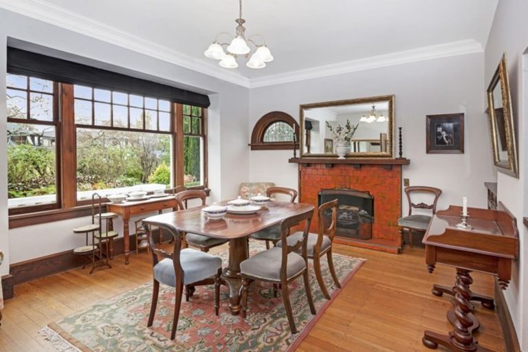 Photo of property in 12 Glandovey Road, Fendalton, Christchurch, 8052