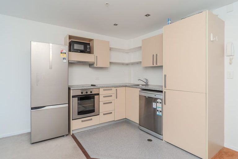 Photo of property in Dual Apartments, 406/142 Vivian Street, Te Aro, Wellington, 6011