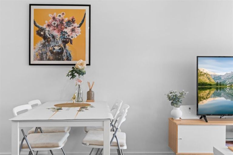 Photo of property in 18/241 Lincoln Road, Addington, Christchurch, 8024