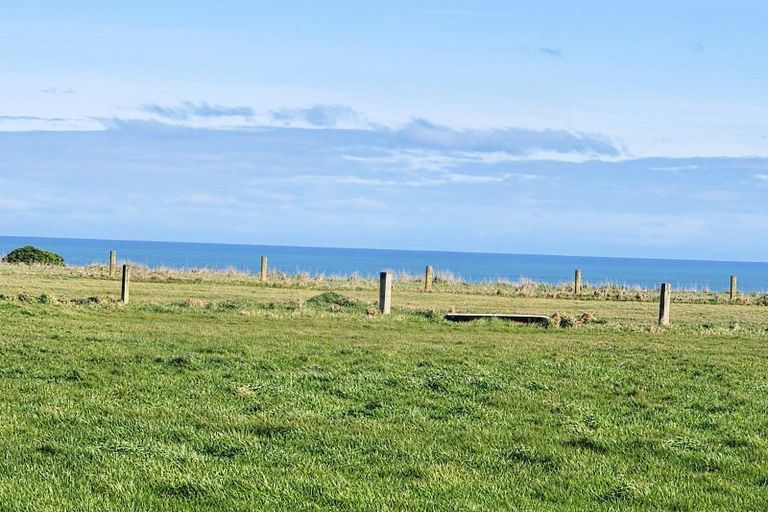 Photo of property in 15 Surrey Street, Orepuki, Riverton, 9881