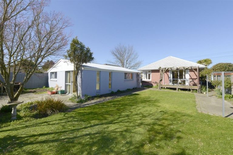 Photo of property in 27 Bethel Crescent, Bishopdale, Christchurch, 8053