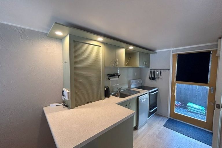 Photo of property in 2/68 Maunganui Road, Mount Maunganui, 3116