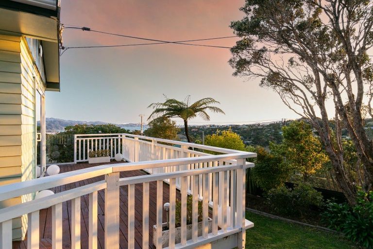 Photo of property in 34a Poto Road, Normandale, Lower Hutt, 5010