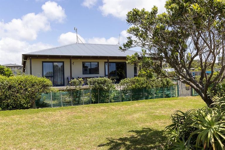 Photo of property in 10 Ngatiwai Place, Whangaruru, Hikurangi, 0184