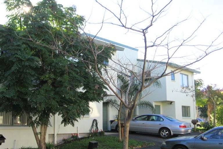 Photo of property in 14 Vitex Lane, Henderson, Auckland, 0612
