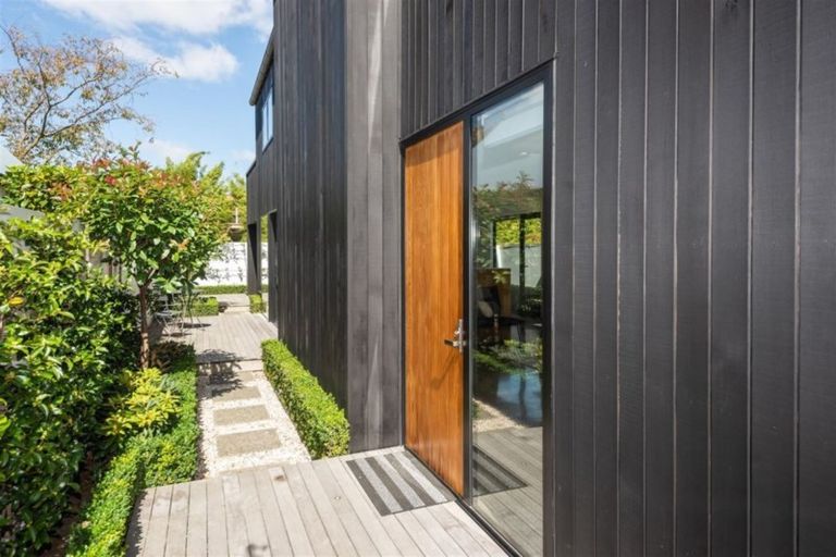 Photo of property in 20 Peacock Street, Christchurch Central, Christchurch, 8013