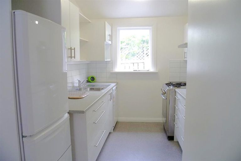 Photo of property in 15 Kenwyn Terrace, Newtown, Wellington, 6021