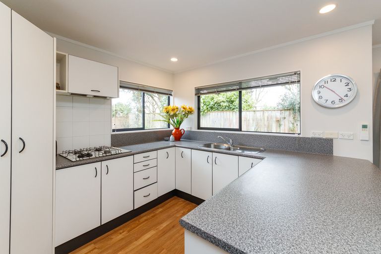 Photo of property in 9 Scandia Court, Hokowhitu, Palmerston North, 4410