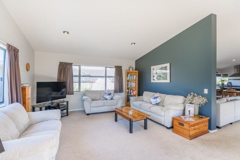 Photo of property in 337 Manly Street, Paraparaumu Beach, Paraparaumu, 5032