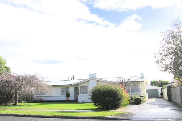 Photo of property in 906 Sylvan Road, Mayfair, Hastings, 4122