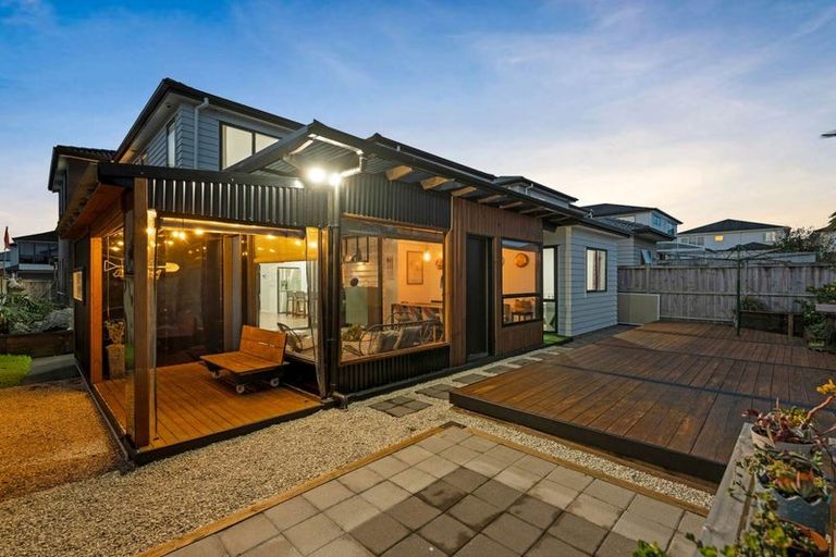 Photo of property in 21 Tinaku Road, Flat Bush, Auckland, 2019