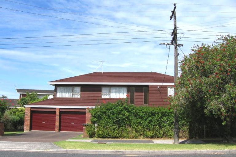 Photo of property in 1/25 Toroa Street, Torbay, Auckland, 0630