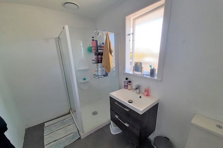 Photo of property in 1/46 Lyttelton Avenue, Forrest Hill, Auckland, 0620