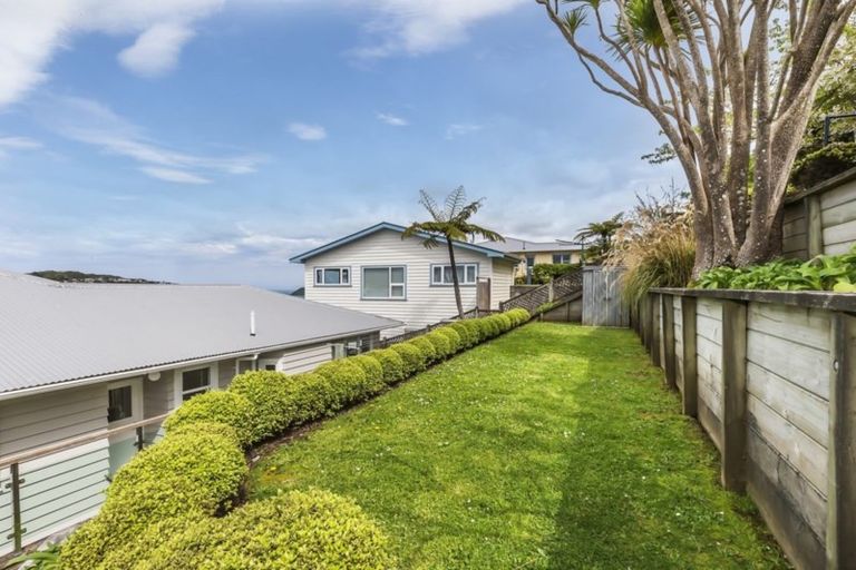 Photo of property in 6 Seatoun Heights Road, Seatoun, Wellington, 6022