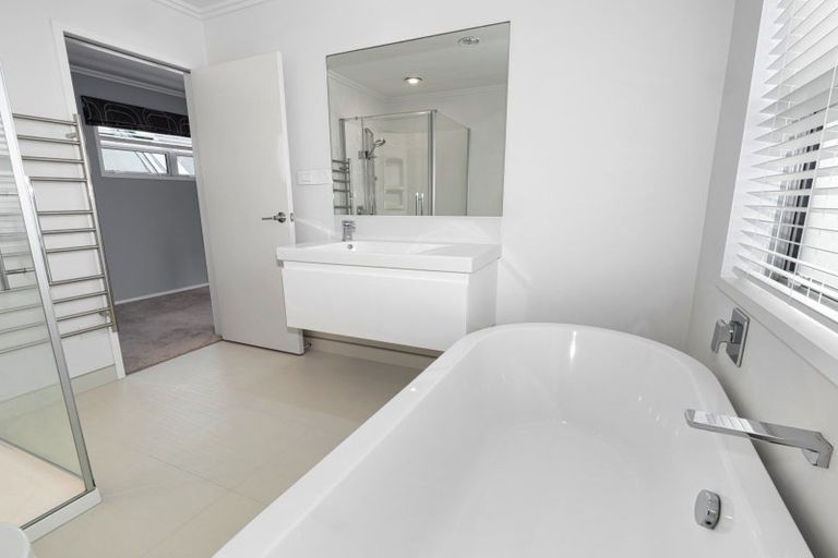 Photo of property in 64a Maunganui Road, Mount Maunganui, 3116