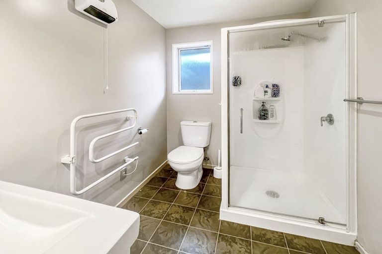 Photo of property in 9 Field Terrace, Upper Riccarton, Christchurch, 8041