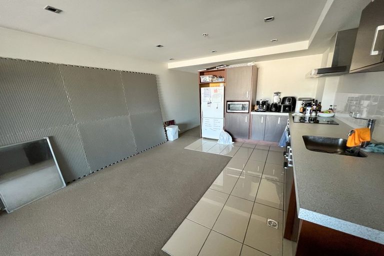 Photo of property in Monument Apartments, 9d/245 Wakefield Street, Te Aro, Wellington, 6011