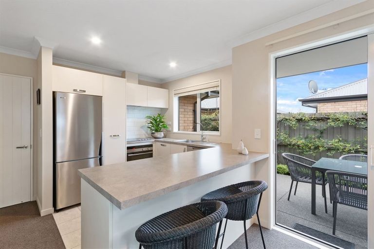 Photo of property in 1a Country Palms Drive, Halswell, Christchurch, 8025