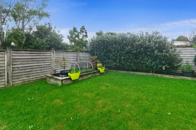 Photo of property in 14a West Lynn Road, Titirangi, Auckland, 0604