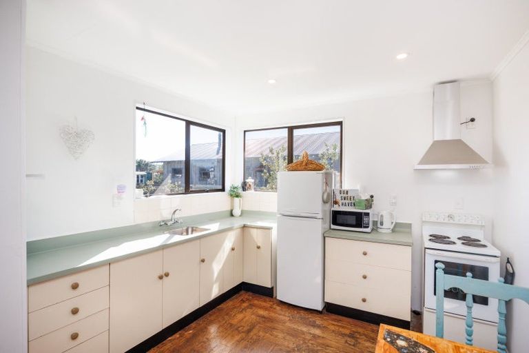 Photo of property in 23 Norton Street, Foxton Beach, Foxton, 4815