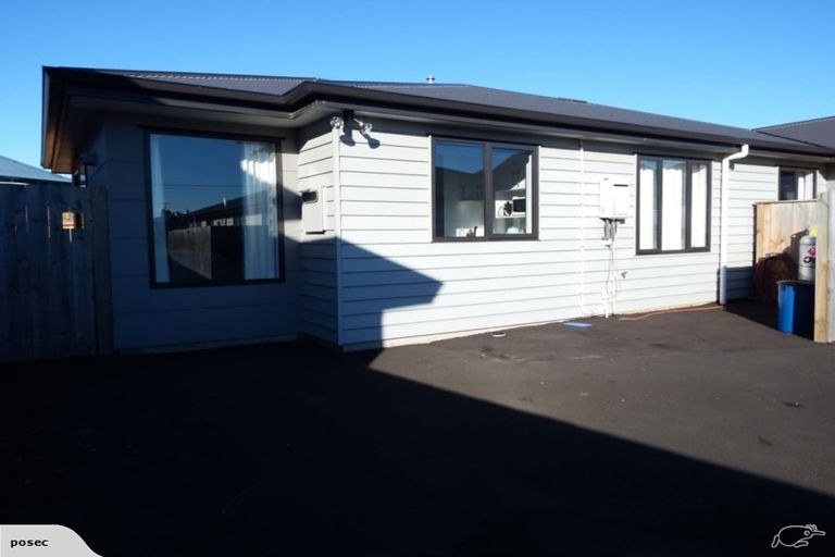 Photo of property in 3/63 Royal Crescent, Saint Kilda, Dunedin, 9012