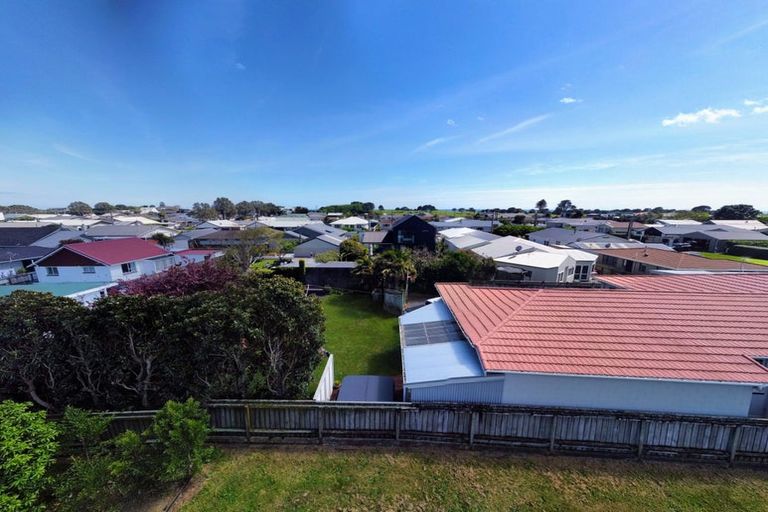 Photo of property in 32 Ropiha Street, Fitzroy, New Plymouth, 4312