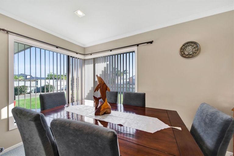 Photo of property in 12 Dolphin Parade, Bell Block, New Plymouth, 4312