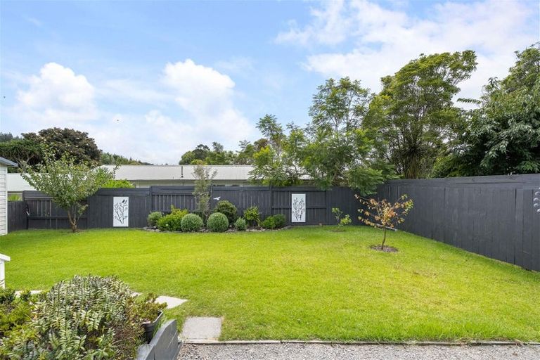 Photo of property in 114 Everitt Crescent, Whangamata, 3620