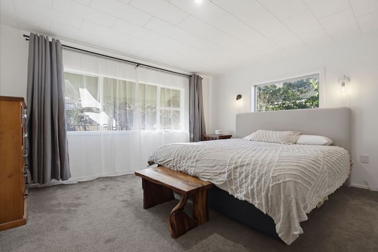 Photo of property in 124 Masters Avenue, Silverdale, Hamilton, 3216